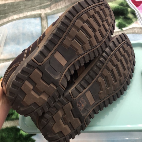 Man shoes. Size 9 ( Euro 42 ). Brown leather with some suede details. Great look - Picture 5 of 12